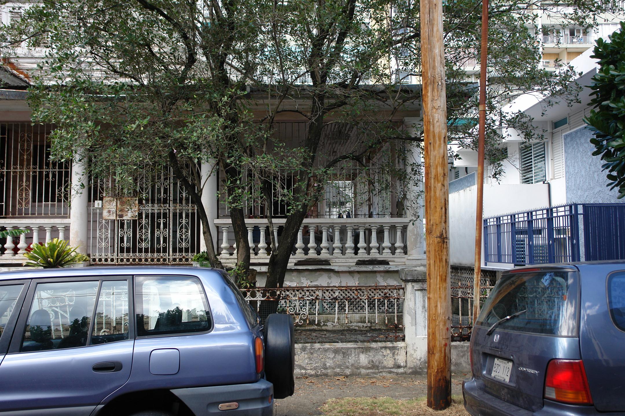 Casa en la calle McKinley 665 - San Juan (Miramar) - 2011 00016